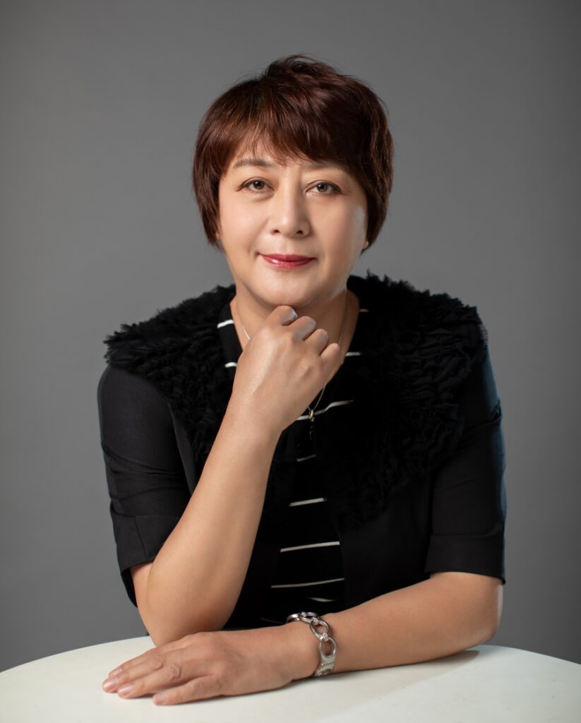 CEO Danyi Wen